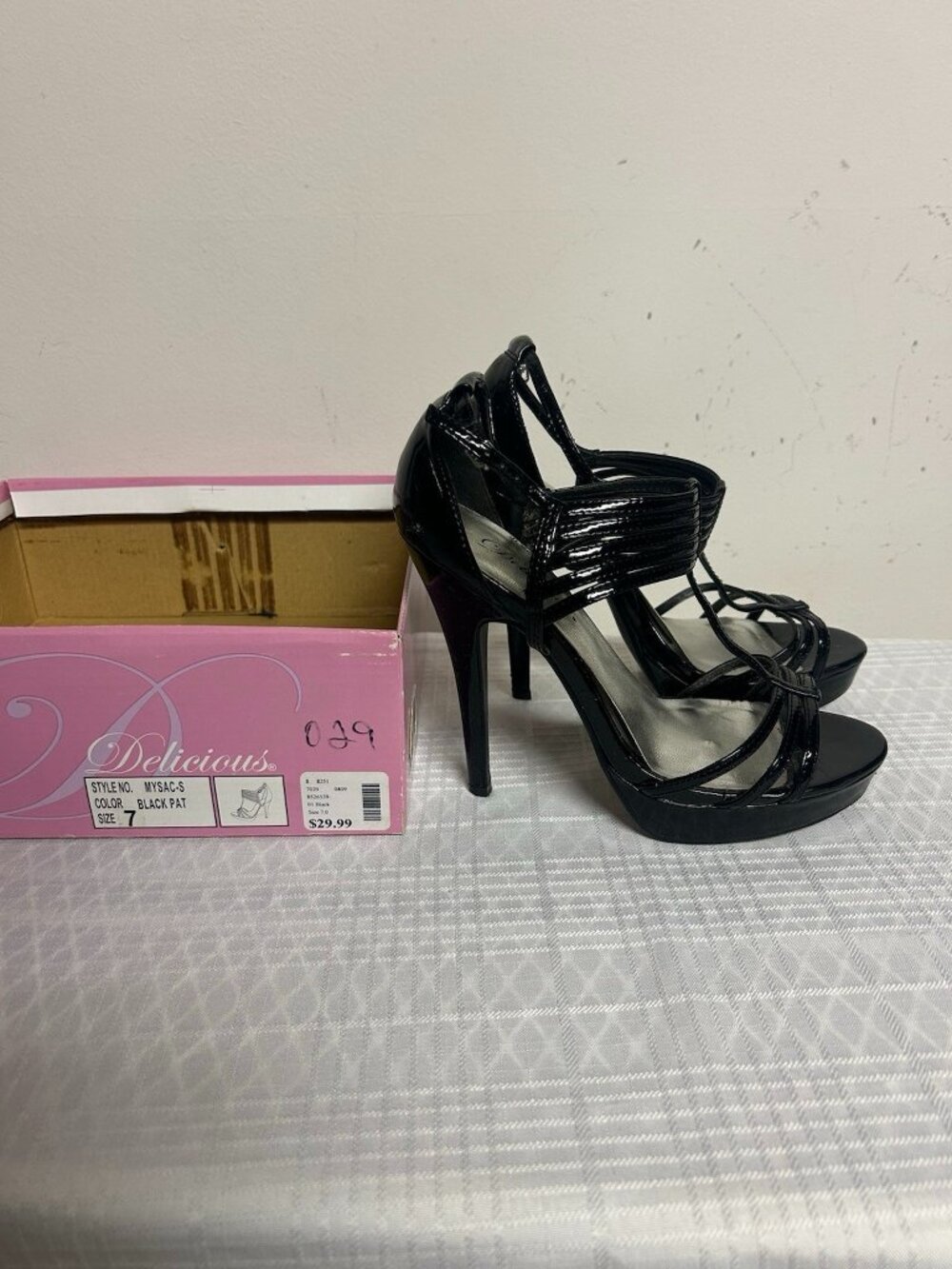 Delicious Heels Black Shiny Strappy Stiletto Adjustable Strap Open Toe